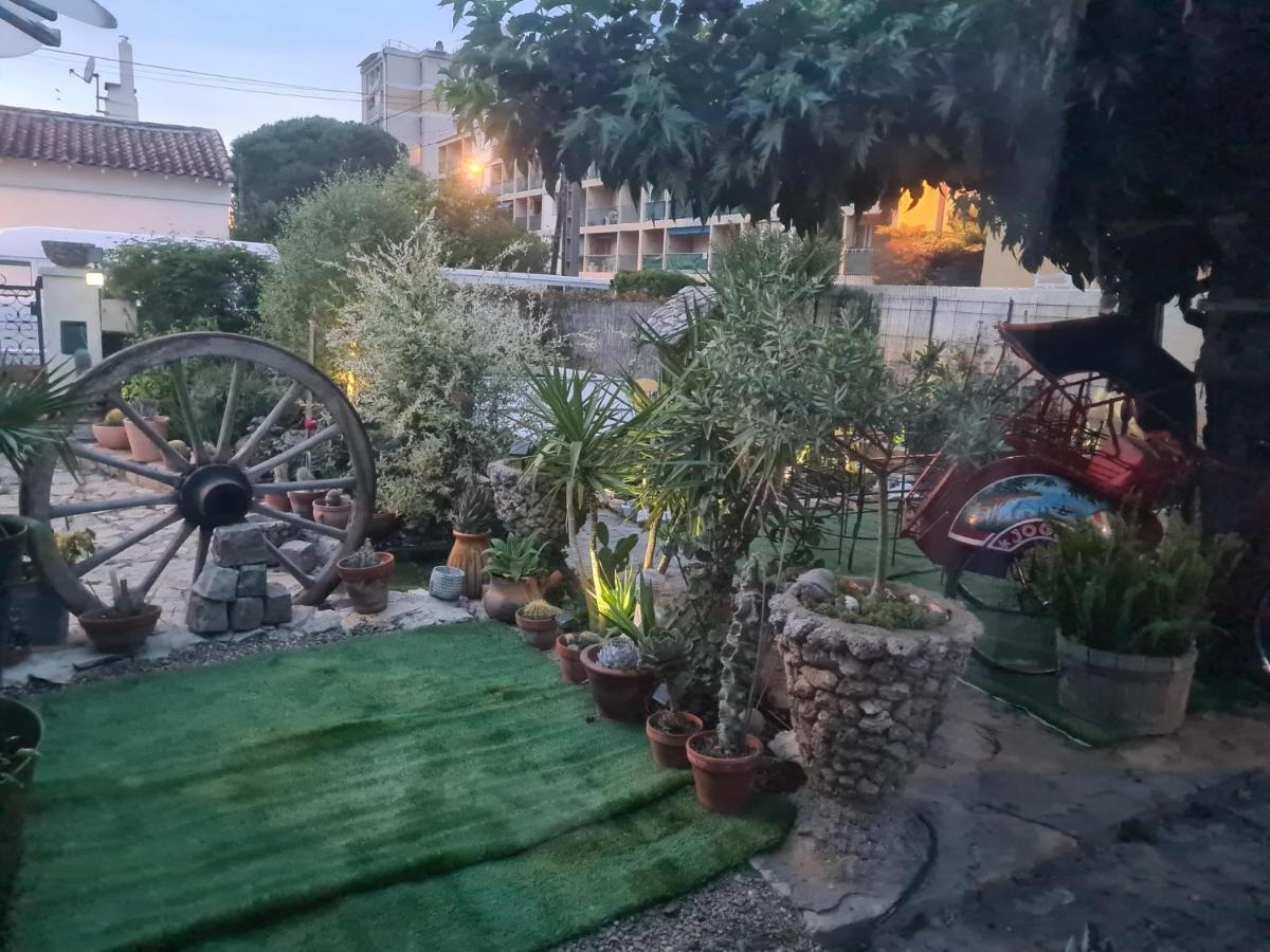 Site Paradis Rue Colibri Avignon Eksteriør bilde