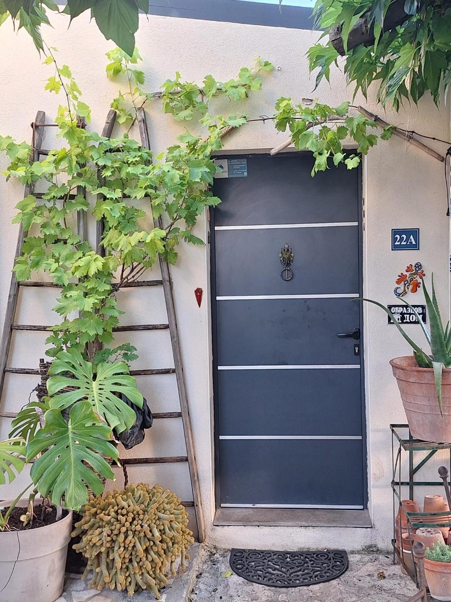Site Paradis Rue Colibri Avignon Eksteriør bilde